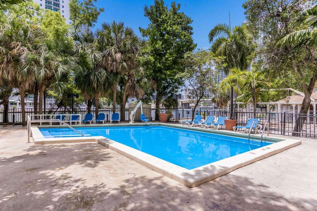 Comfort Inn & Suites Downtown Brickell-Port Of Miami Facilities photo